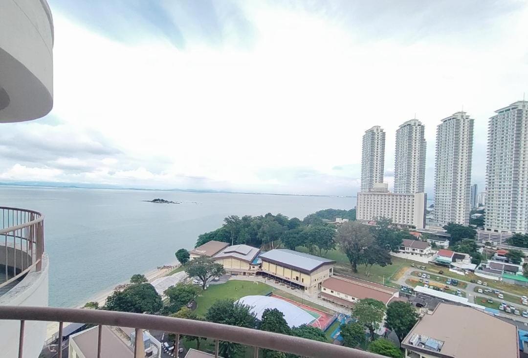 17 Jazz Sweet Beachfront Resort Tanjung Bungah  Exterior foto