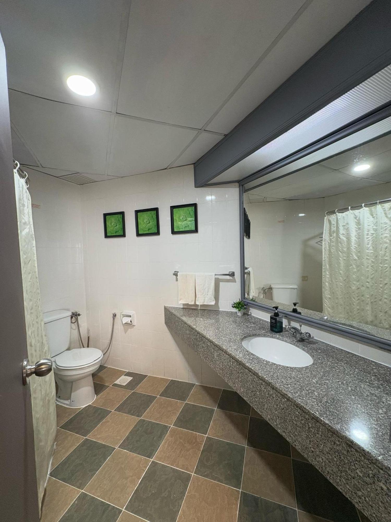 17 Jazz Sweet Beachfront Resort Tanjung Bungah  Exterior foto